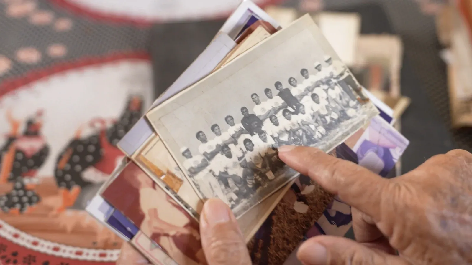 Cena do documentário Os pioneiros da bola, sobre a história do futebol em Roraima